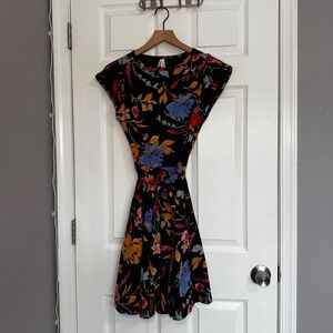 Pact Organic Cotton Floral Fit and Flare Dress Black Cap Sleeve Belted Small